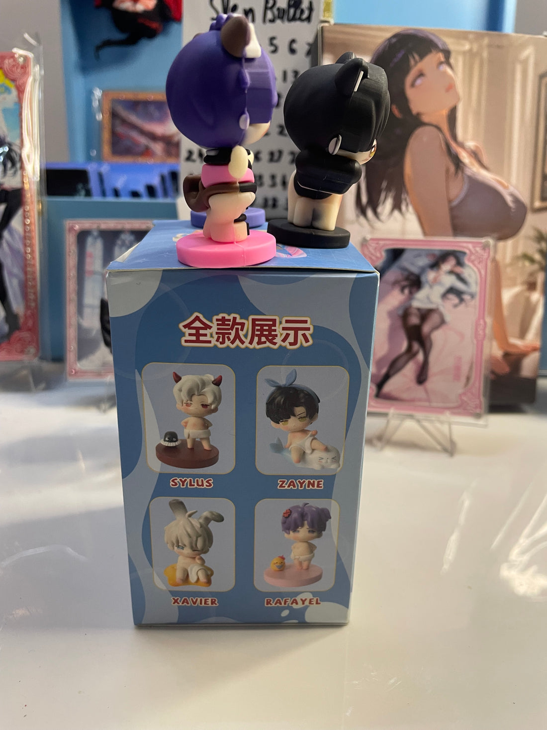 Love deep towels figurine Box